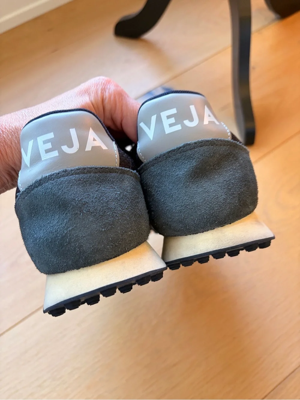 Veja black Sneakers sz 8